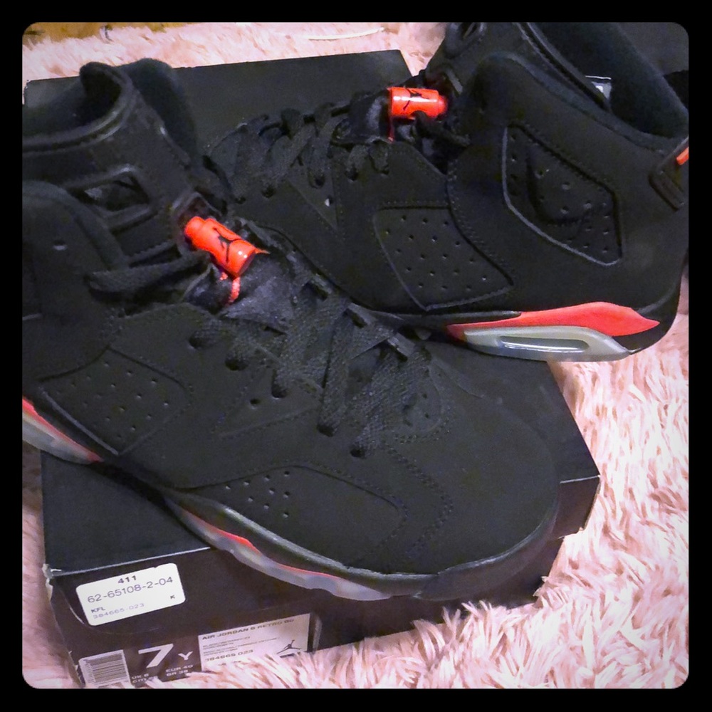 Air Jordan Retro 6 Grade School